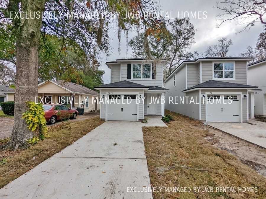 1275 Pangola Dr - Photo 3 of 7