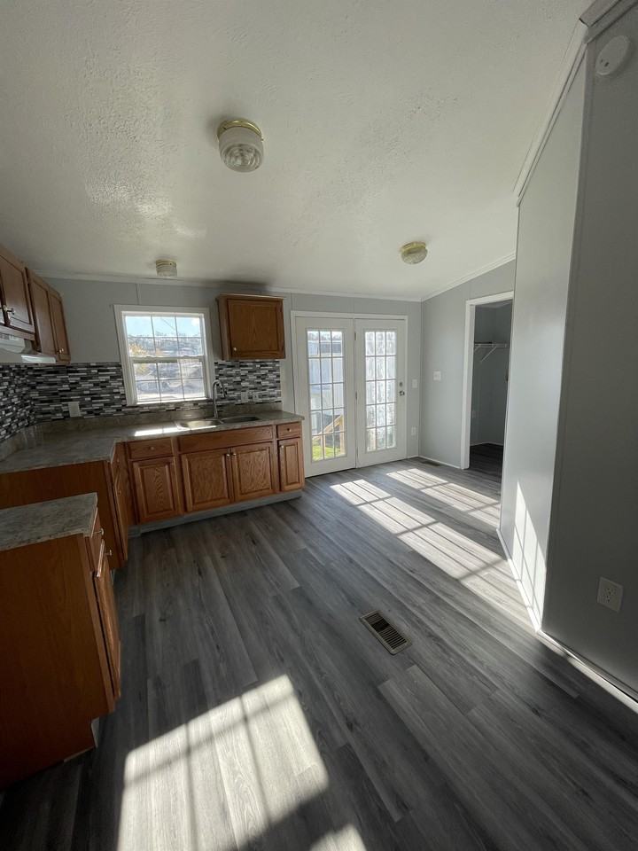 704 Solar Ln #704 - Photo 3 of 12