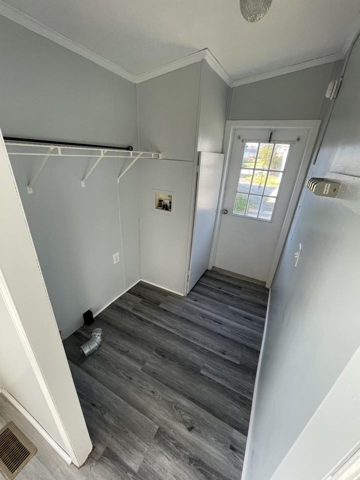 704 Solar Ln #704 - Photo 5 of 12