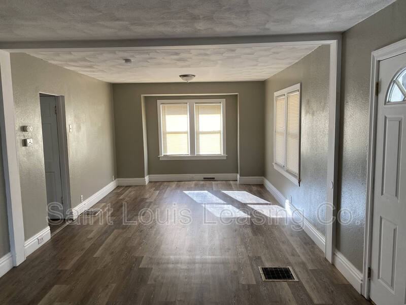 3624 Calvert Ave - Photo 3 of 16