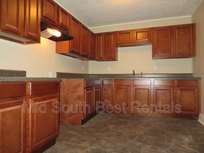 2243 Hillside Ave - Photo 3 of 8