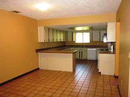 22 Walnut Ln - Photo 3 of 11