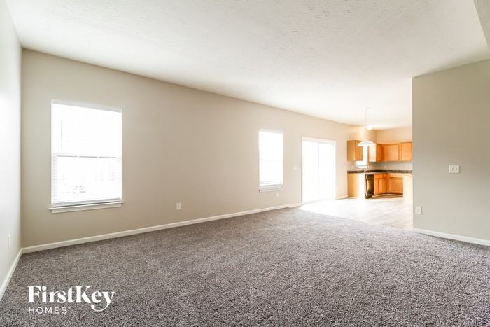 5591 Shetland Ct - Photo 2 of 15