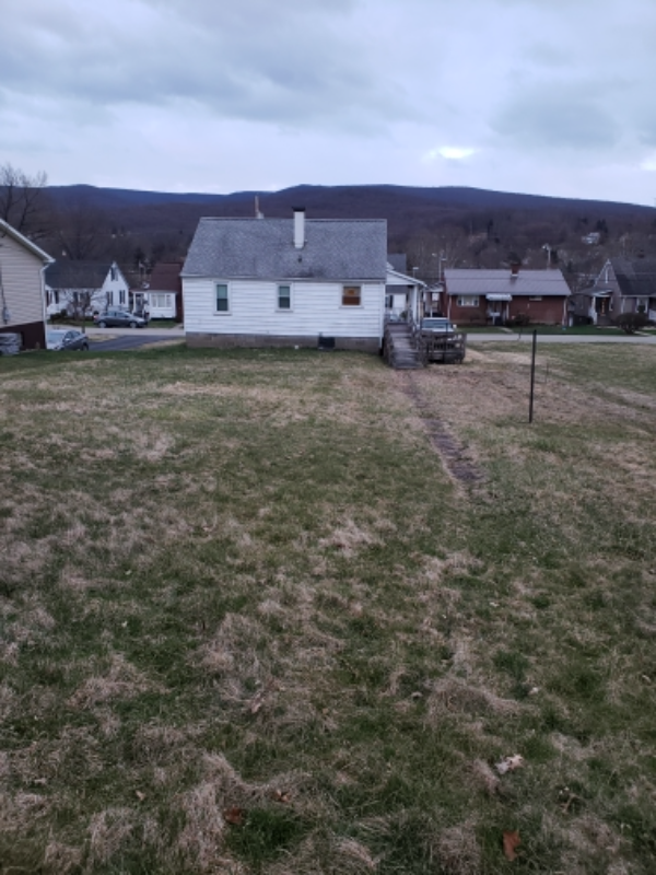16 S Oak St - Photo 2 of 10