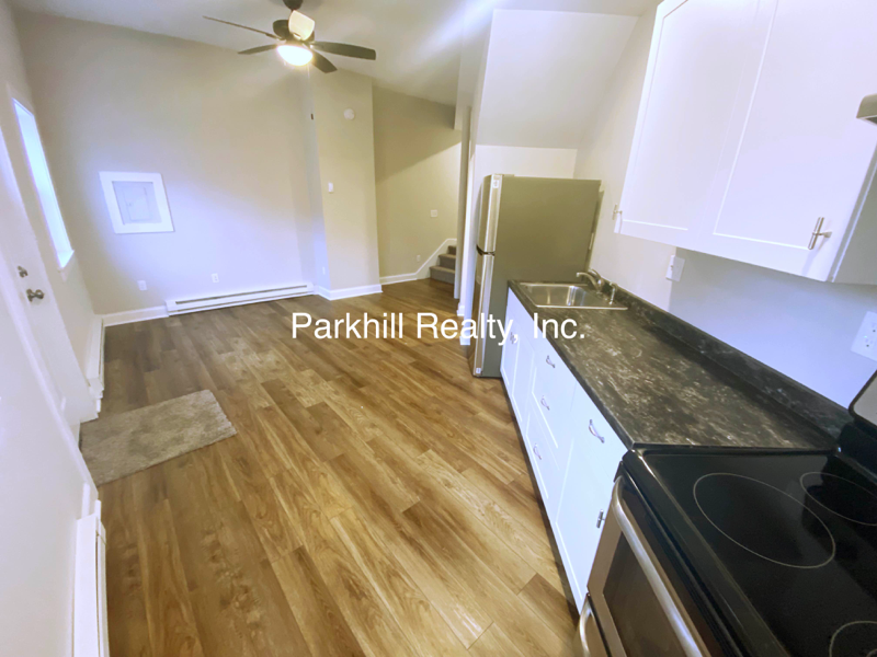 105 W Main St #B - Photo 2 of 8