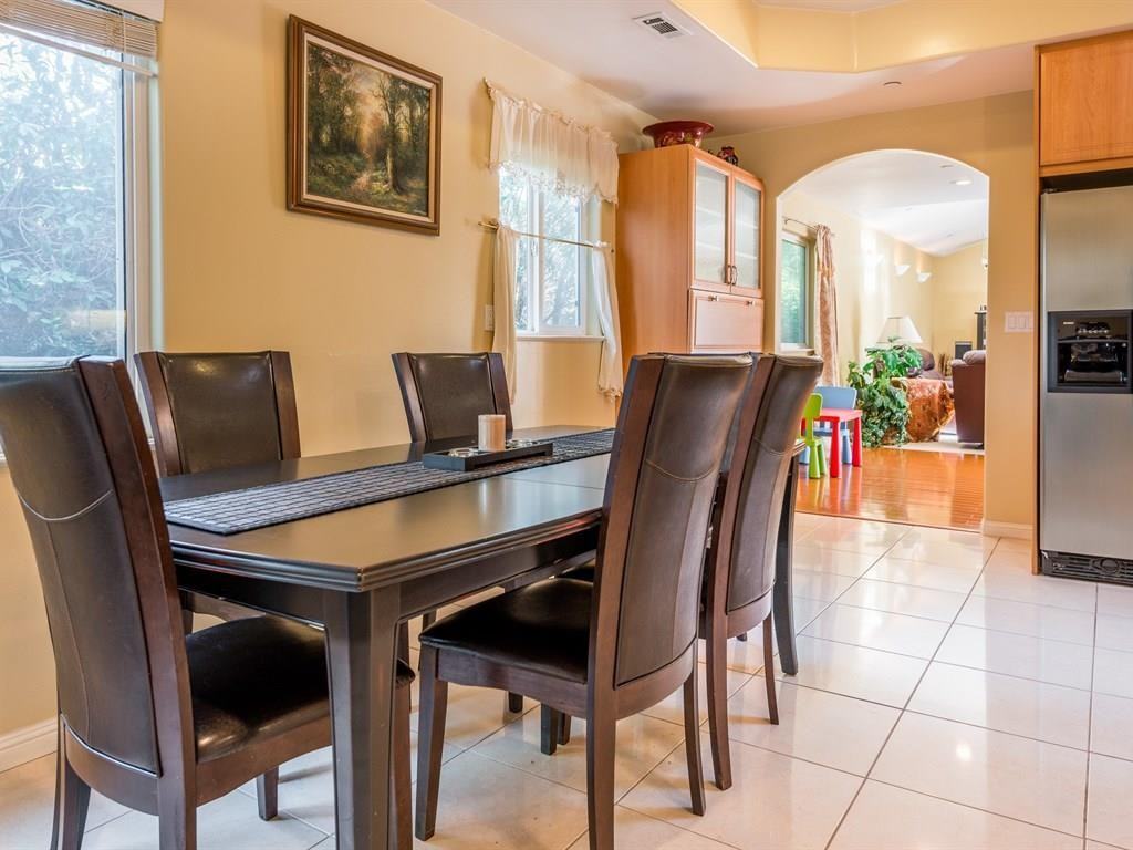 322 Jackson St - Photo 3 of 27