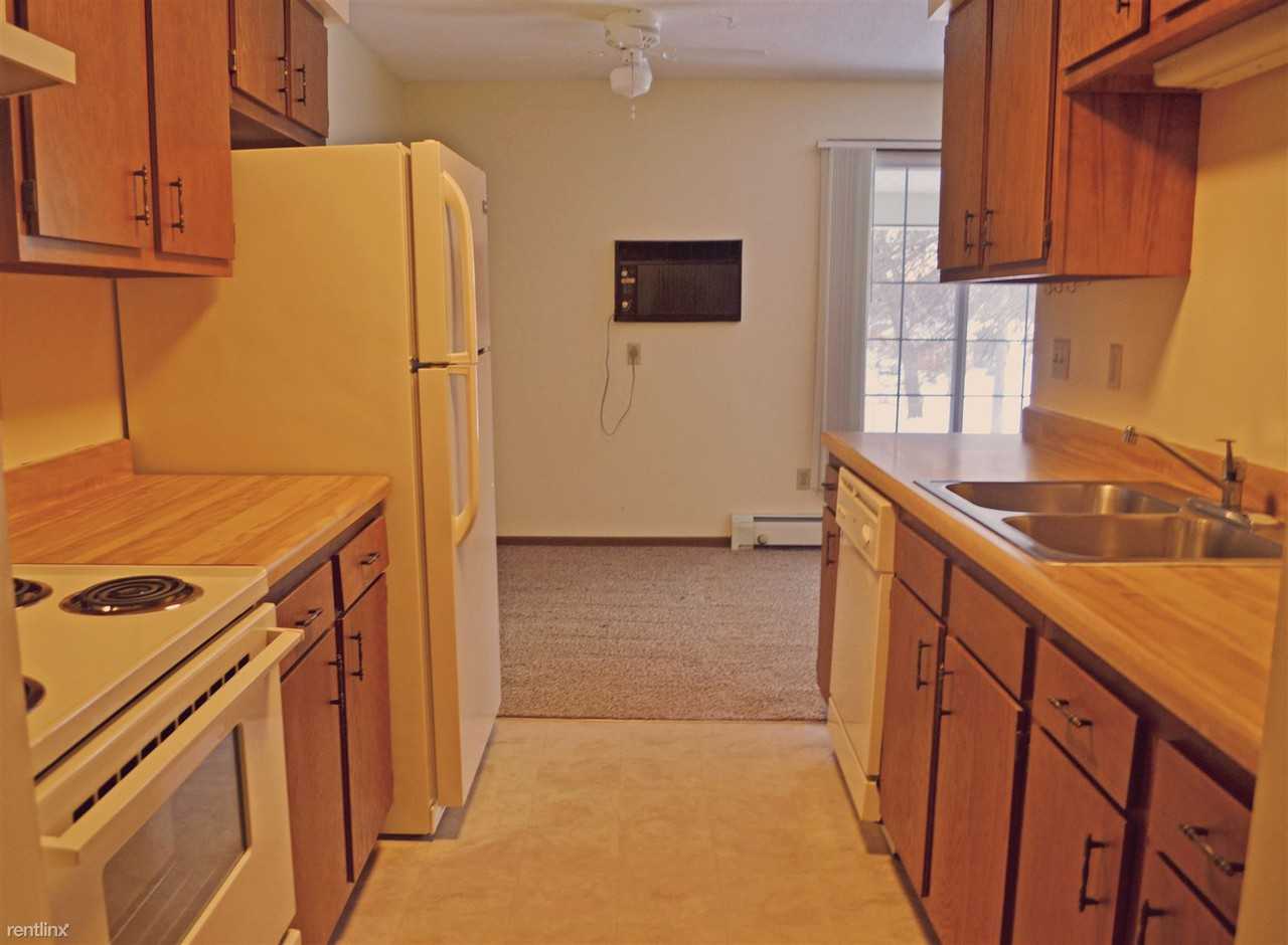 Lee Estates Apartments - Photo 2 of 12