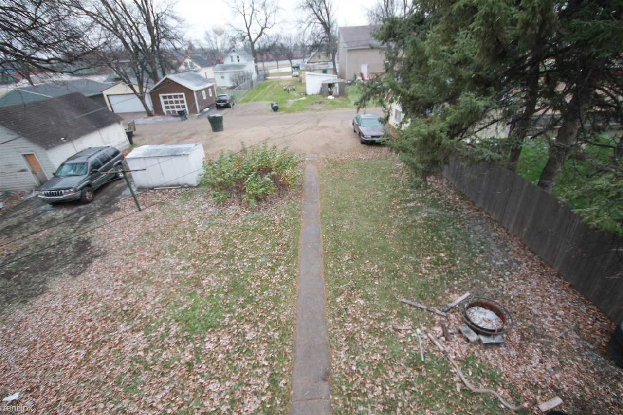 1009 2nd Ave N - Photo 2 of 2