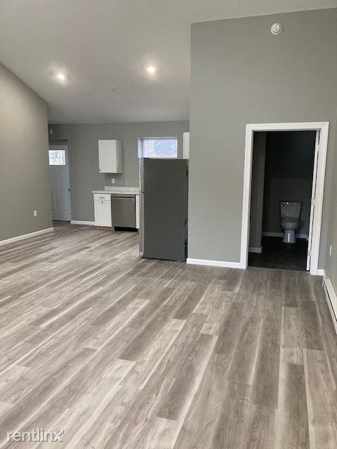 2121 Grand Central Ave - Photo 3 of 11