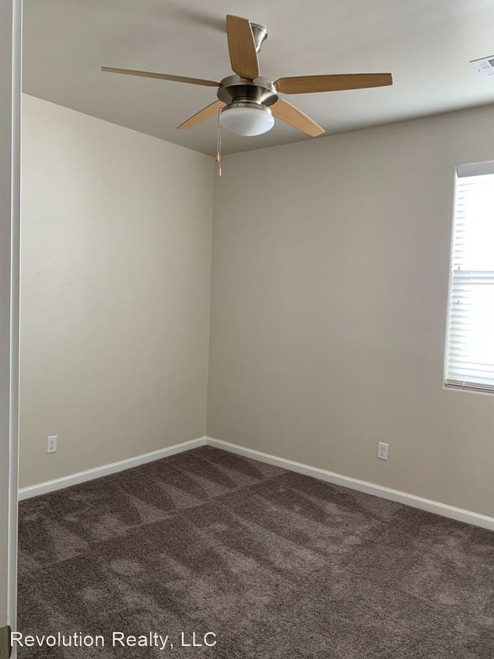 6860 Cassini Ave - Photo 3 of 3
