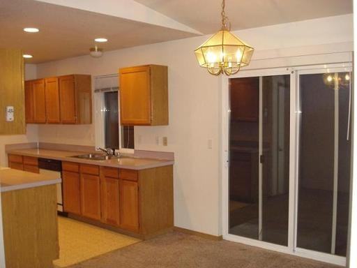 35503 92nd Ave Ct S - Photo 3 of 8