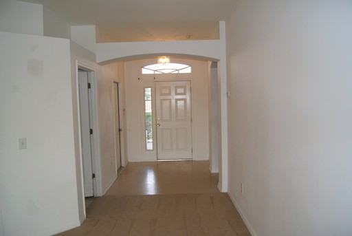 24533 Siena Dr - Photo 2 of 17