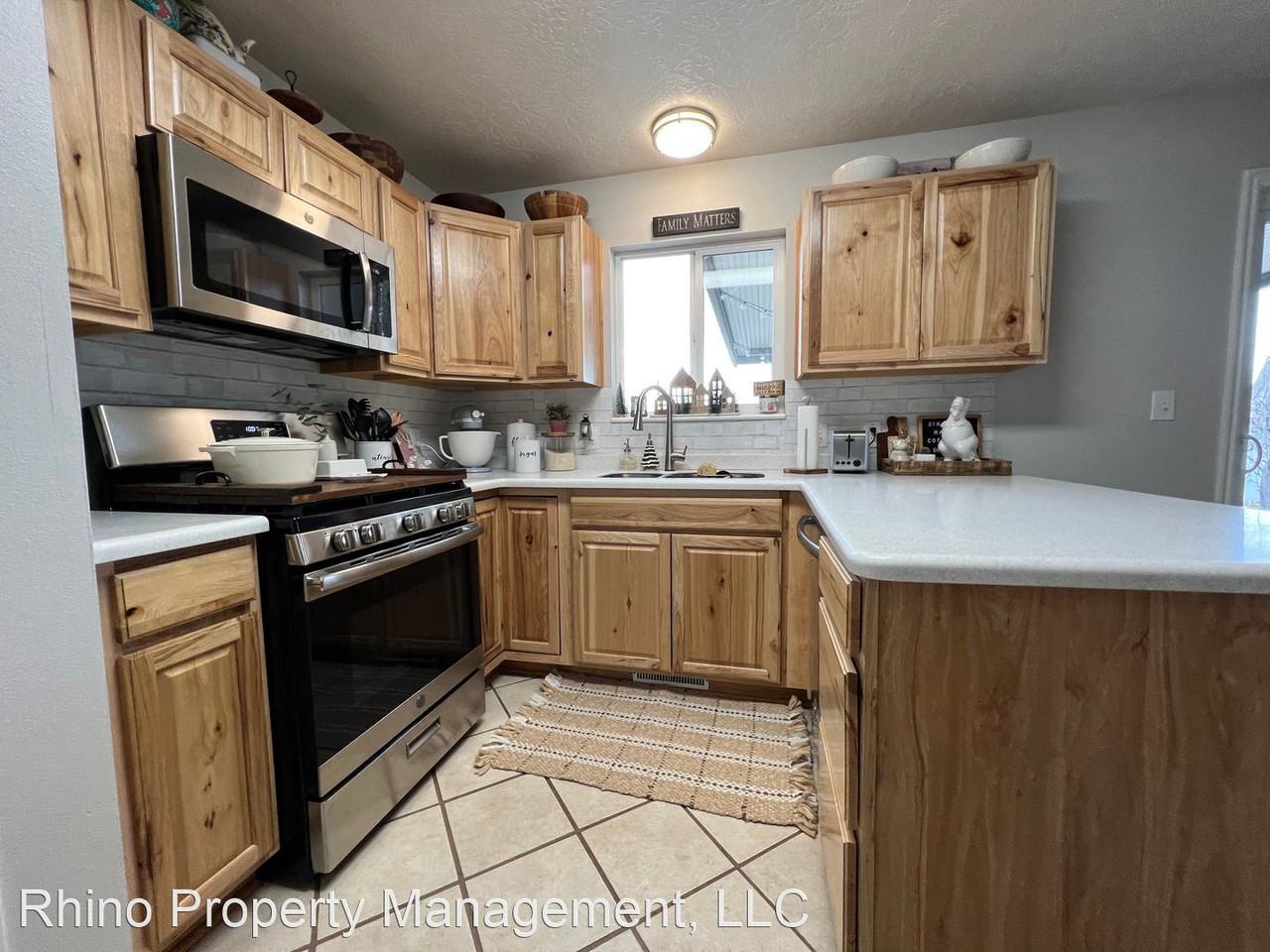 2077 W 1835 N - Photo 3 of 17