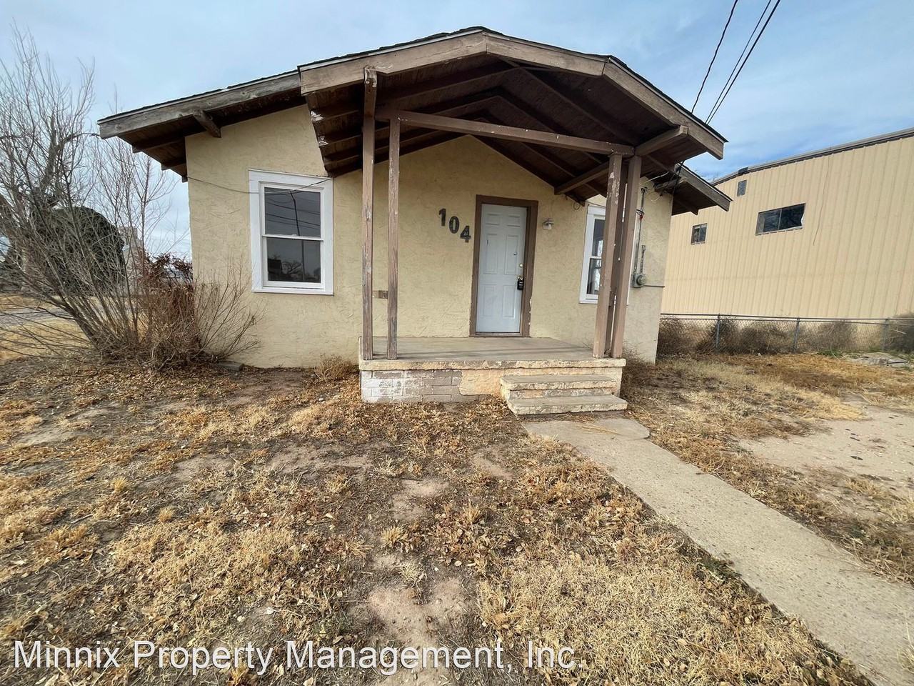 104 N 11th St - Photo 2 of 7