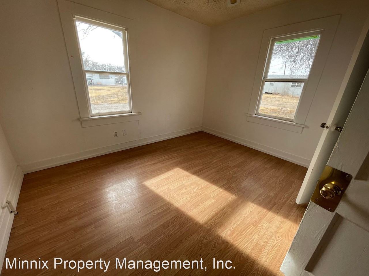 104 N 11th St - Photo 3 of 7