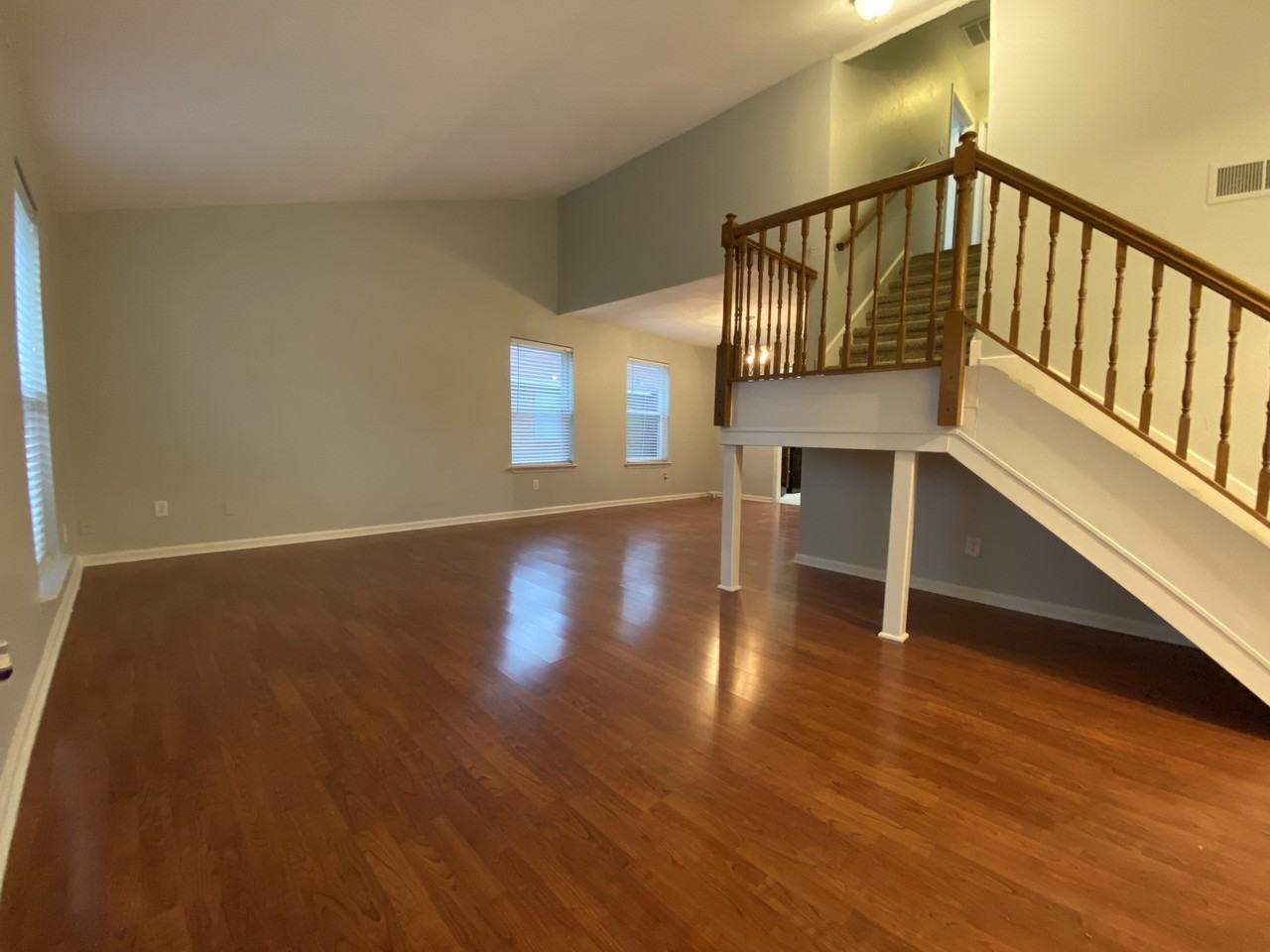 8906 Doliver Dr - Photo 3 of 16