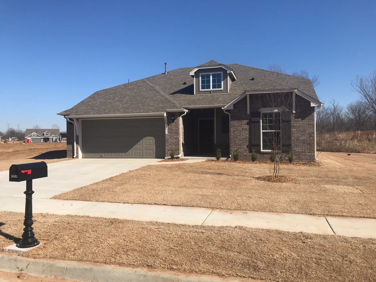 14431 S Jamestown Ave - Photo 2 of 22