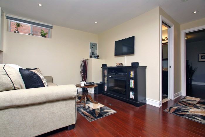 148 Mavety St - Photo 3 of 11