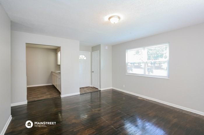 5647 Rawles Ave - Photo 3 of 14