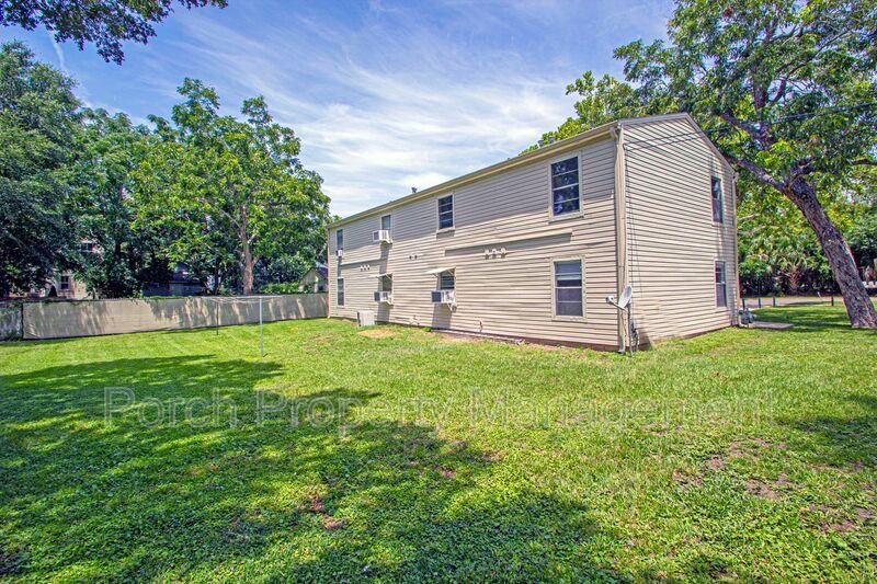 161 E Strong St #A - Photo 3 of 18