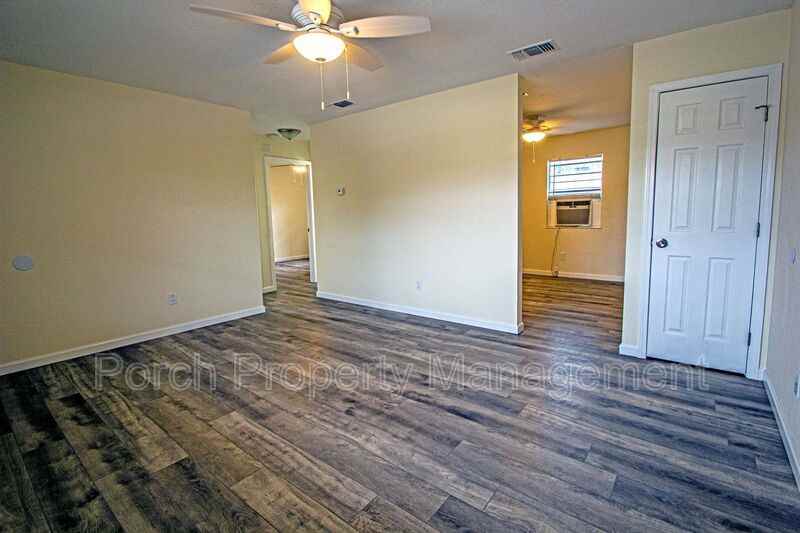 161 E Strong St #A - Photo 5 of 18