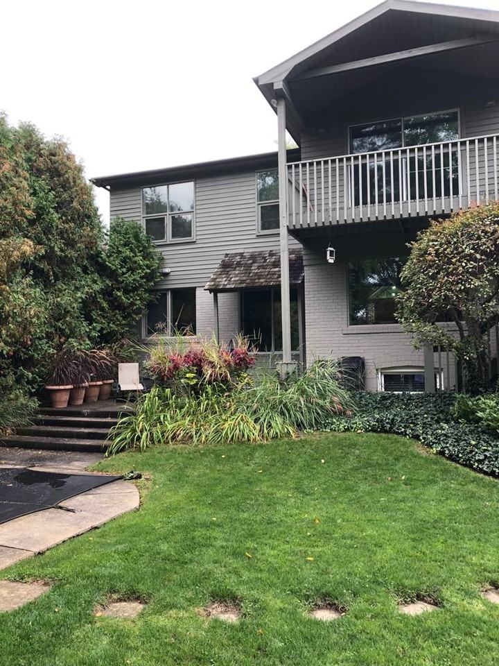 Yonge St & York Mills Rd, Toronto, ON M2P 1H3 2 Bedroom House for