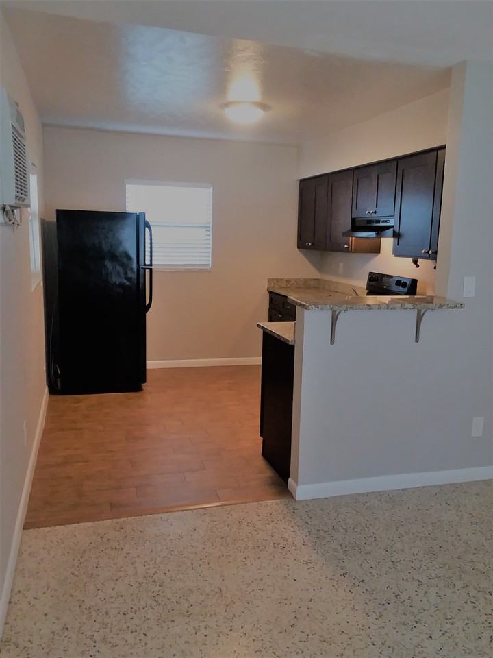 3100 E Jefferson St #3100 - Photo 3 of 7