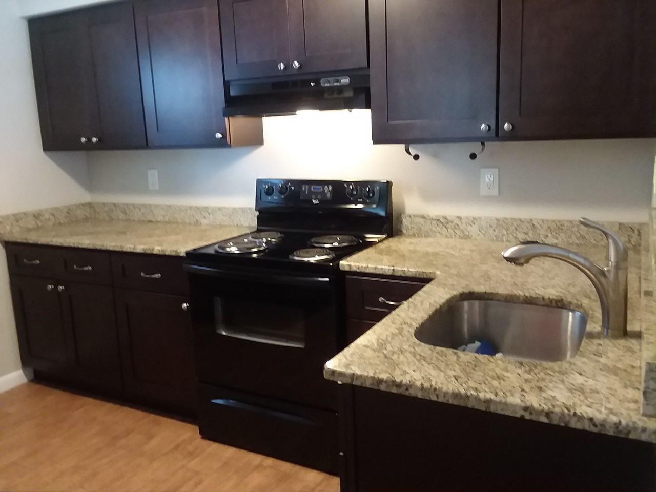 3100 E Jefferson St #3100 - Photo 4 of 7