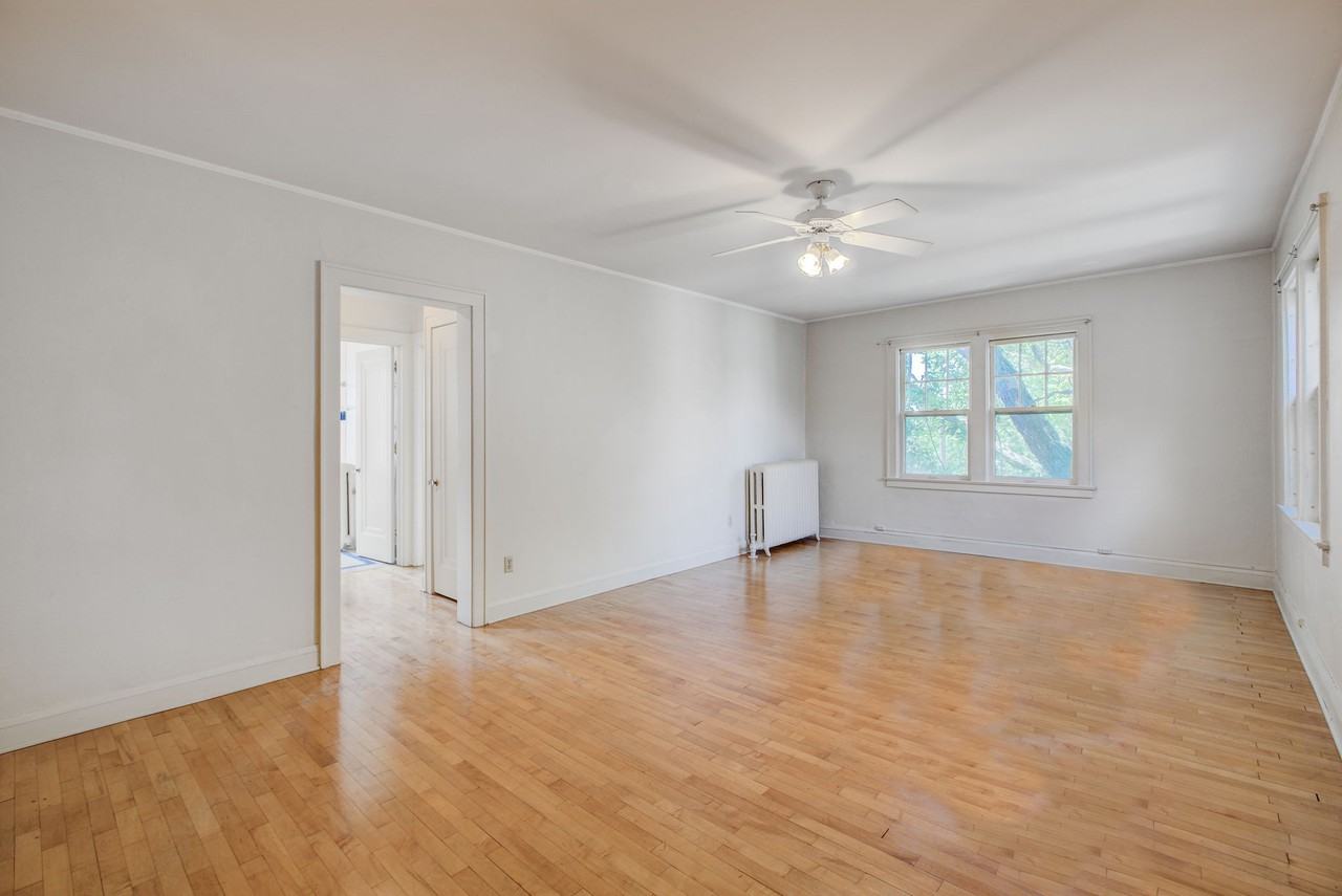 2062 Marshall AvenueApt 27 #27 - Photo 3 of 12