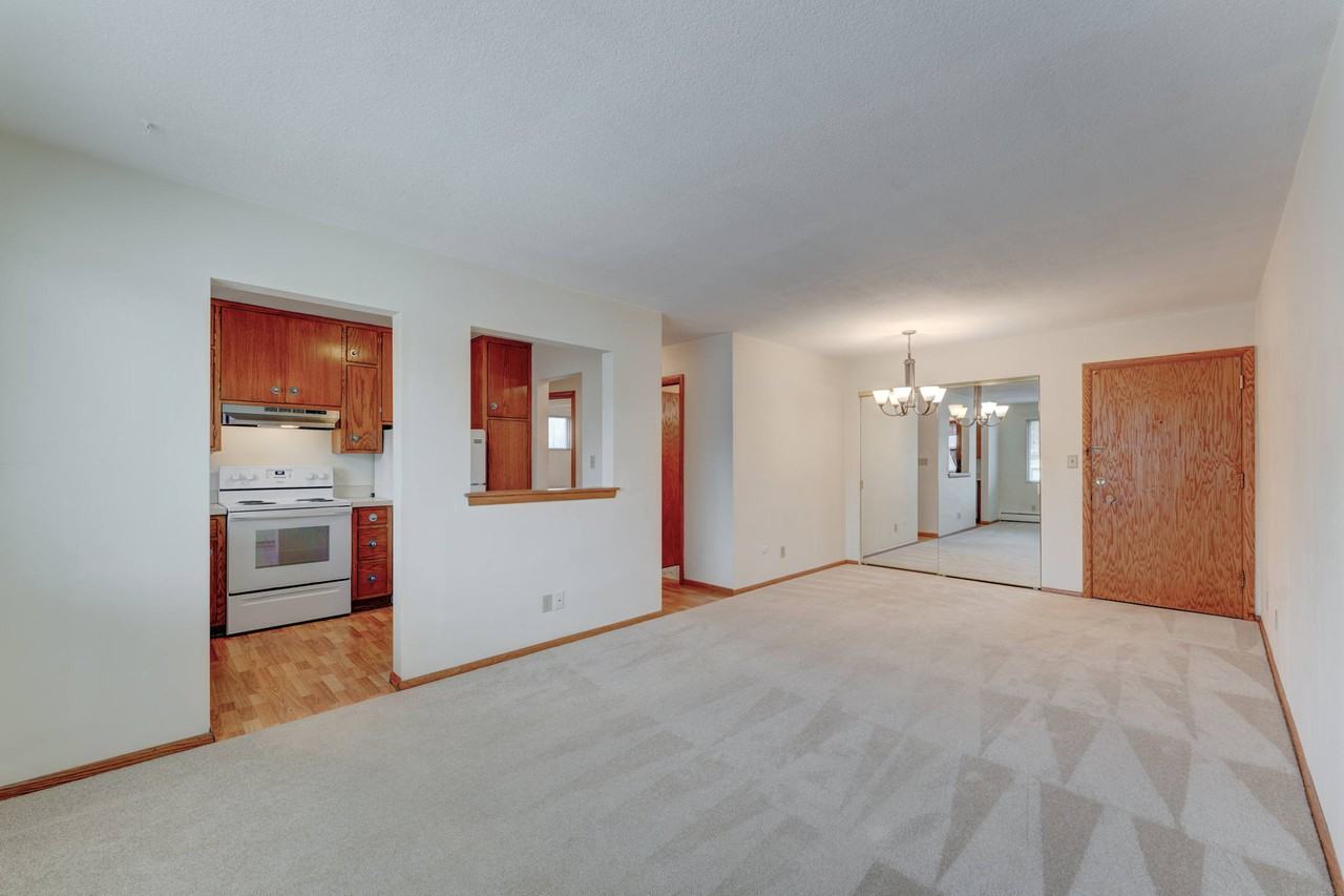 1344 Saint Paul AvenueApt 16 #1344-16 - Photo 2 of 13
