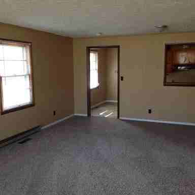 1307 N Ridgeview Dr - Photo 3 of 8