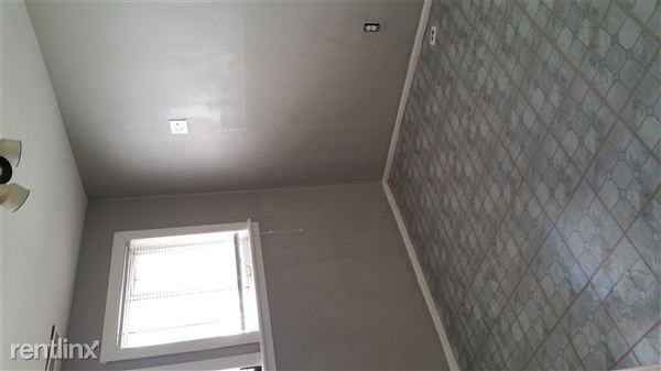 17586 Dora St - Photo 2 of 5