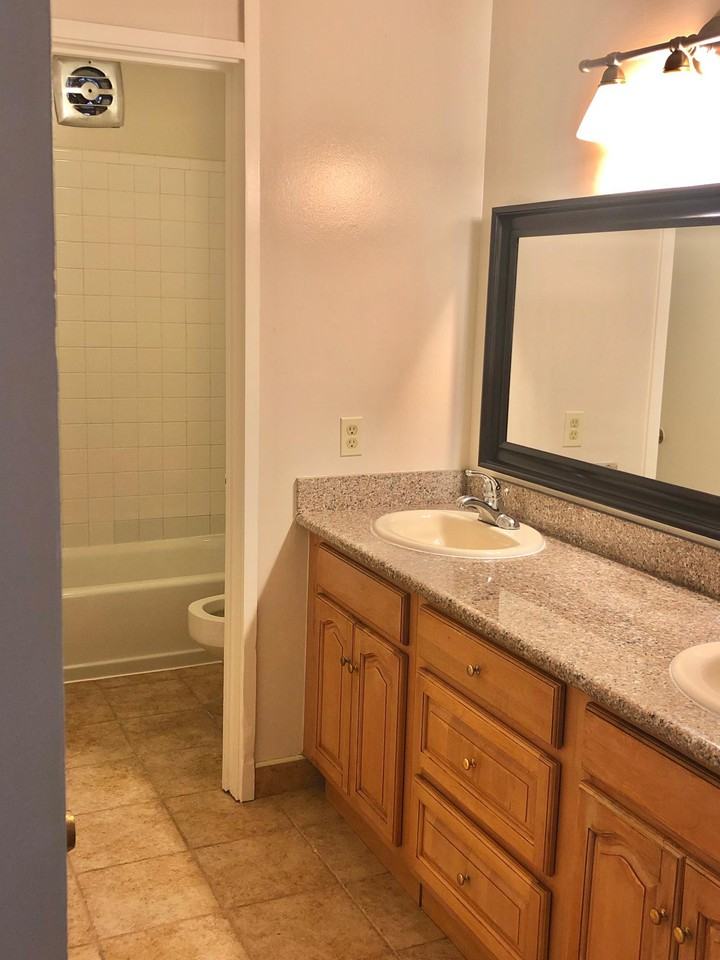 1919 Dwight Way - Photo 2 of 9