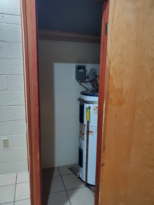 1905 W 16th Pl - Photo 5 of 16