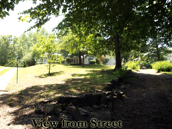 321 Westwood Dr - Photo 3 of 21