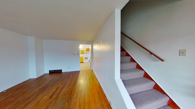 11 W Mcnutt St - Photo 3 of 11
