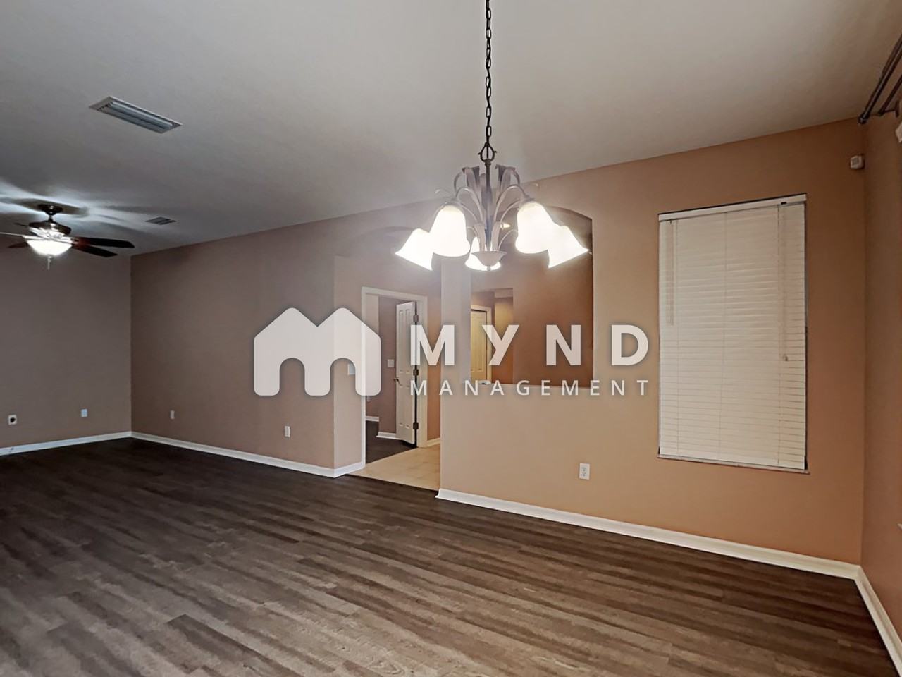 31038 Whitlock Dr - Photo 2 of 17