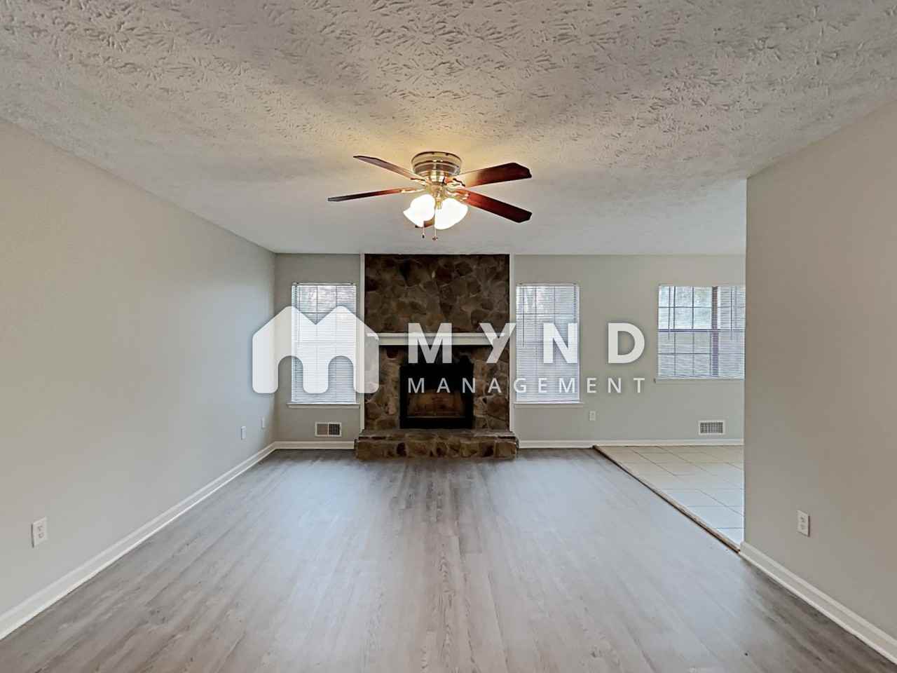 314 Laurel Ln - Photo 2 of 17