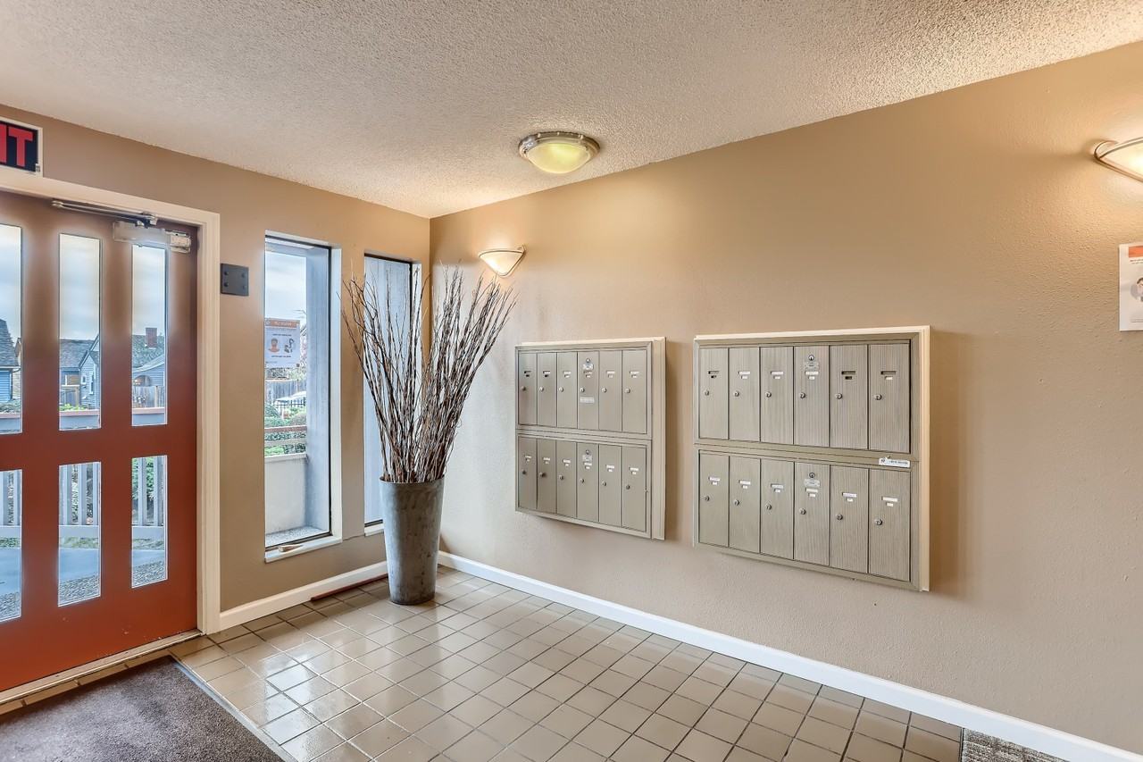 4444 44th Ave SWUnit 206 #1 - Photo 5 of 50