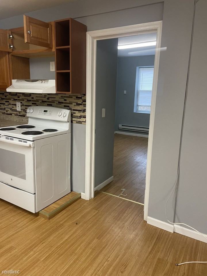 72 Main St - Photo 3 of 3