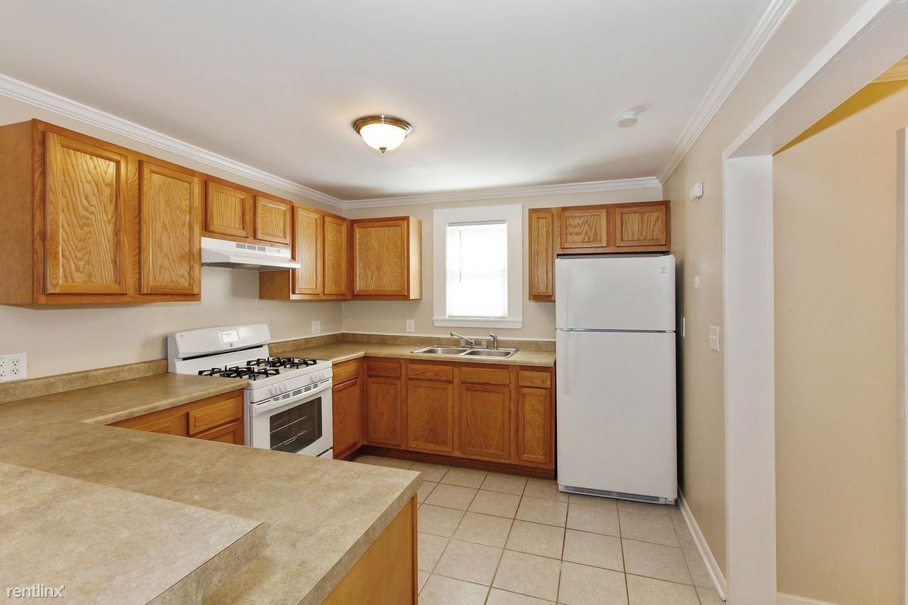 1014 Nicholson St - Photo 2 of 23