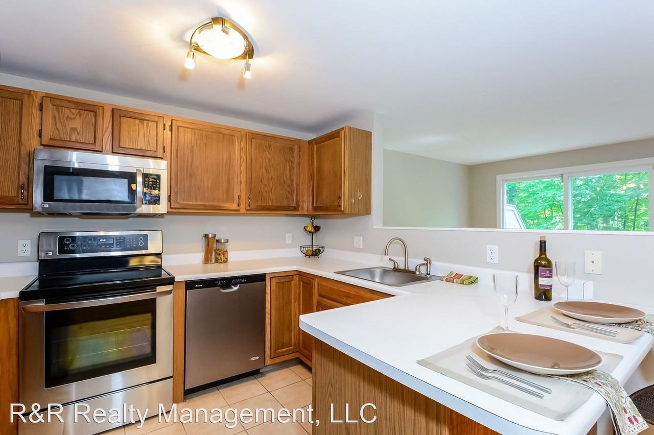 5 5 Ann Drive Forest Hill Condominiums - Photo 2 of 12