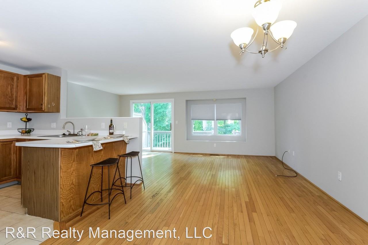 5 5 Ann Drive Forest Hill Condominiums - Photo 3 of 12