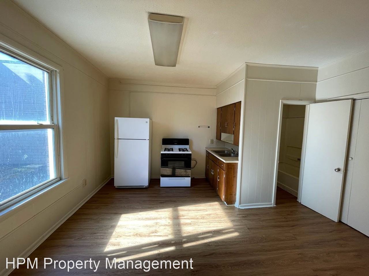 417 McKinley Ave NW - Photo 3 of 5