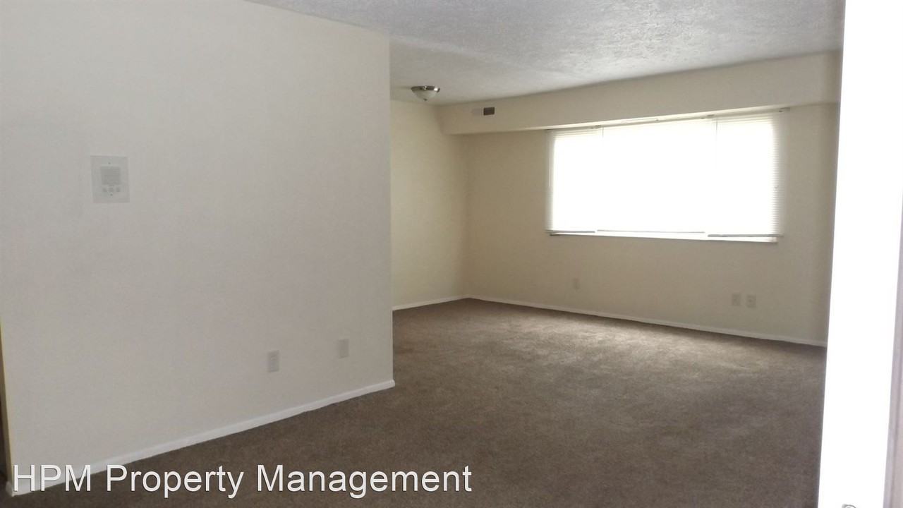 841 Silver Meadows Blvd - Photo 2 of 17