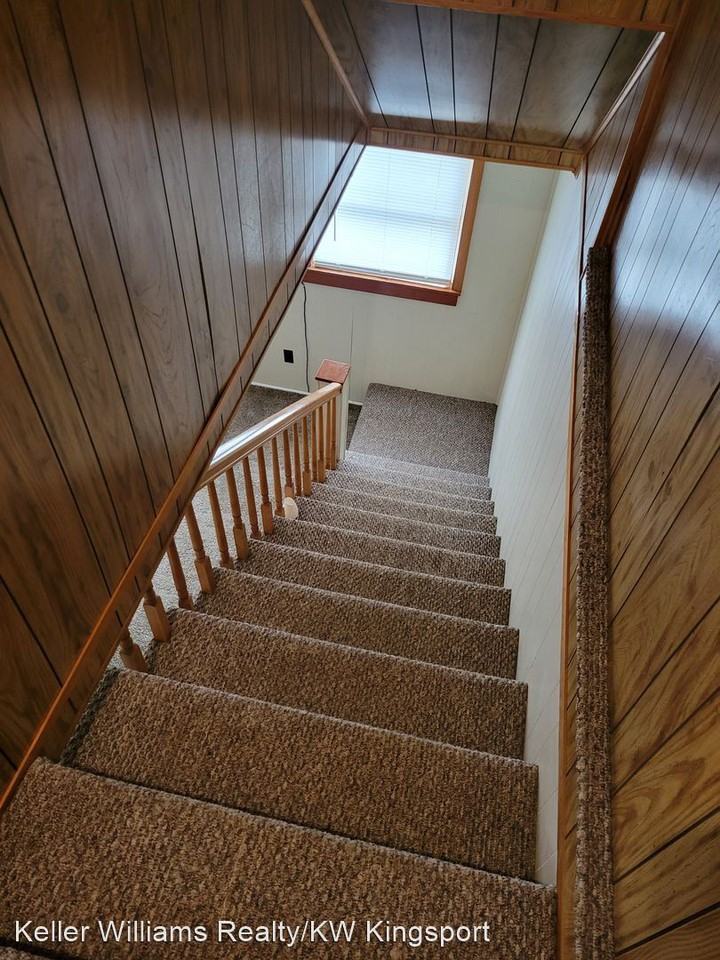 2506 Elizabethton Highway - Photo 3 of 12