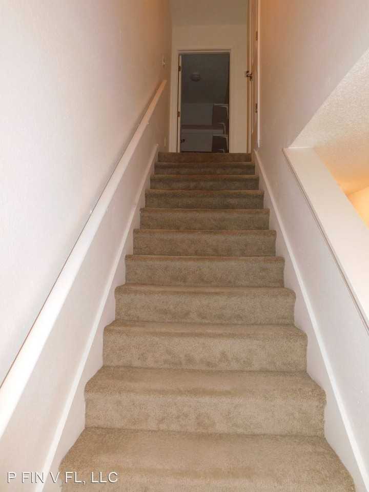 84 Skystone Ct - Photo 2 of 6