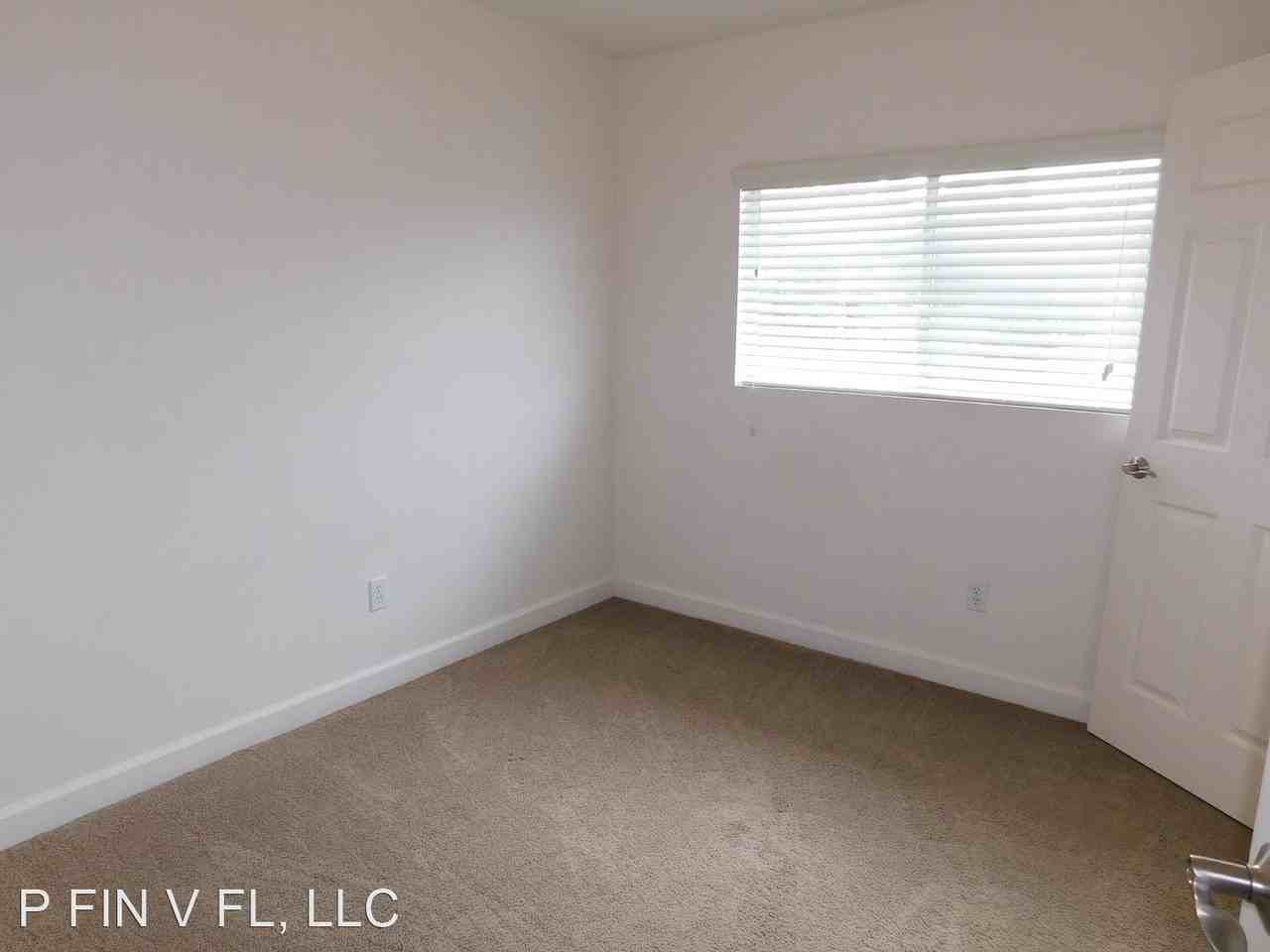 84 Skystone Ct - Photo 3 of 6