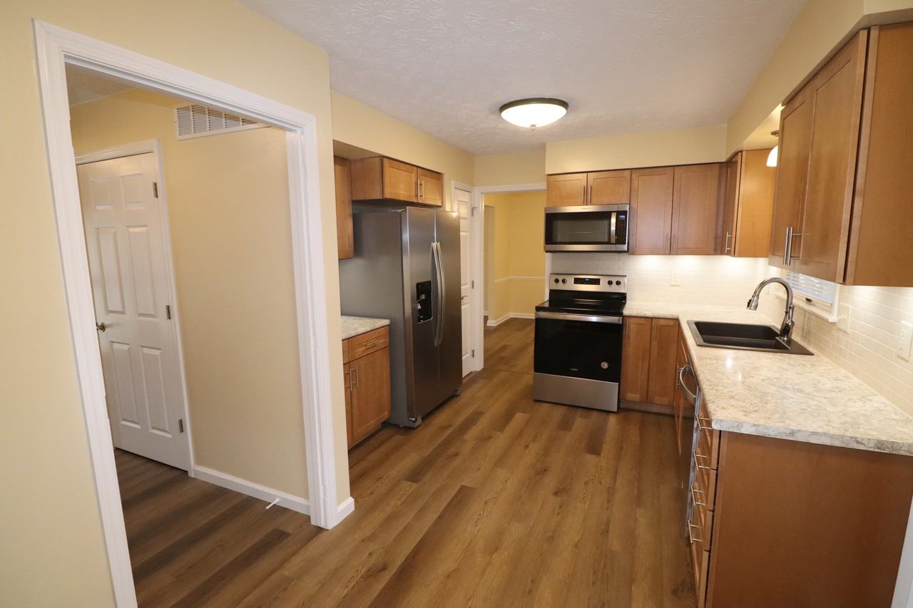 1318 Woodland Trail Dr - Photo 3 of 35