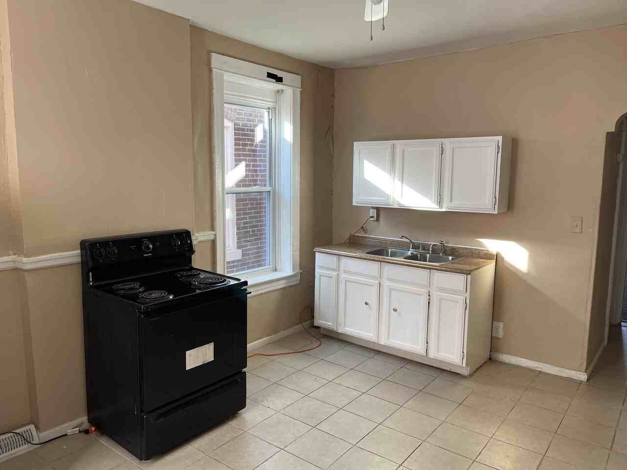 4548-4550 Virginia Ave - Photo 3 of 5